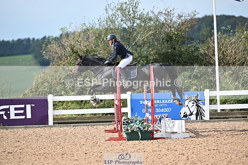 241004A-125529-02144 - Fri 09 95cm Amateur Quals