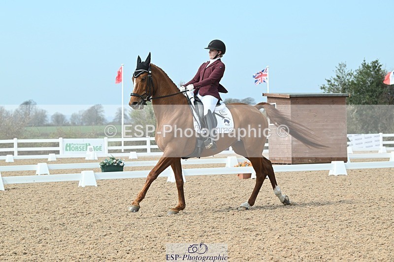 250403-120342-02211 - 065-Charlotte.Dicker-Catherston.Zahara