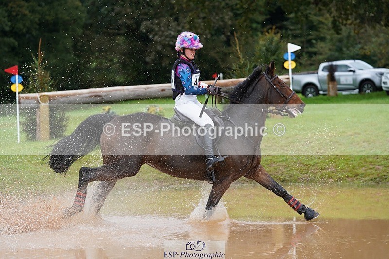 231021-124546-17026 - 466-SPARHANGER.VELVET-Tichy.Sanders-SC+XC