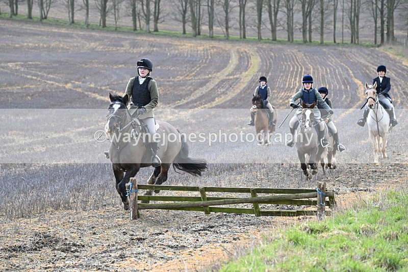 WJ6_8668 - Meet & Line One