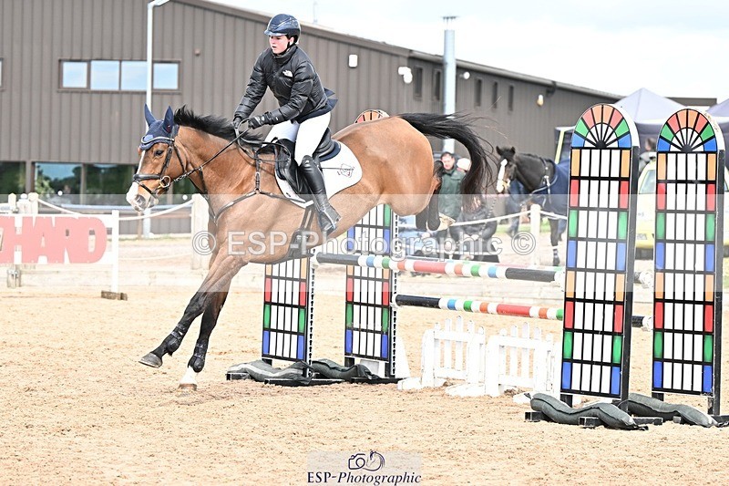 250416-122517-00820 - Cls 3 Snr 1.05m Open