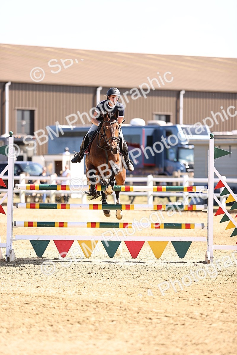 SBM_015089 - Class 16 - Senior foxhunter - 1.20m Open