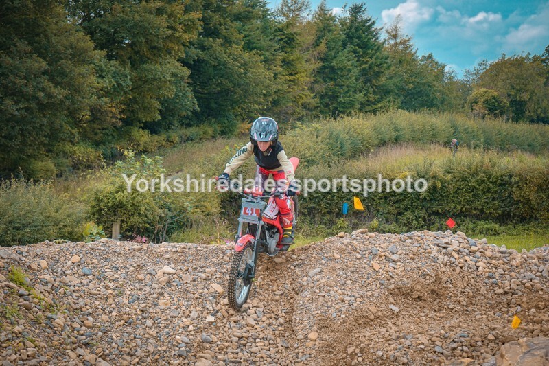 DSCF0169 - Ripon MC Trial 27/09- kids