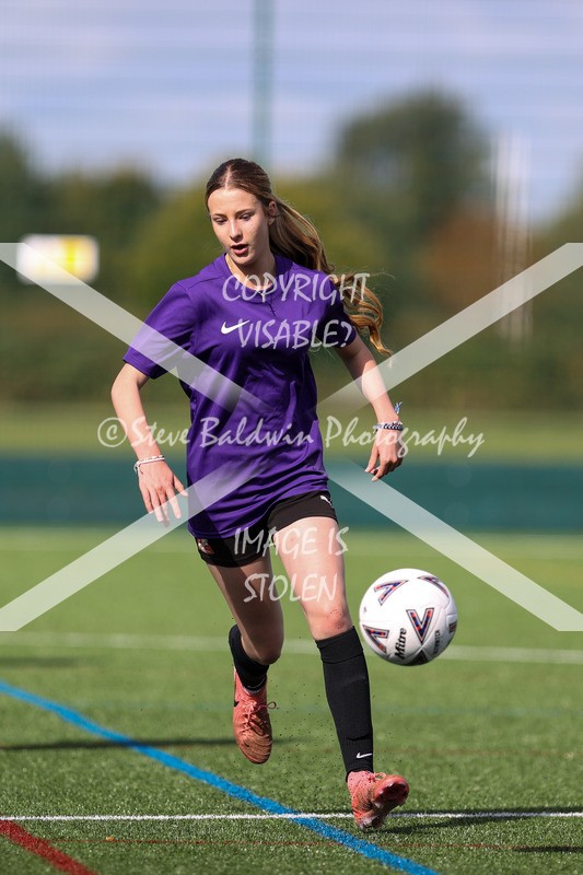 1DX30196 - 2025-09-13 FC Abbey Meads U17 Girls Purple V Cumnors U17 Girls