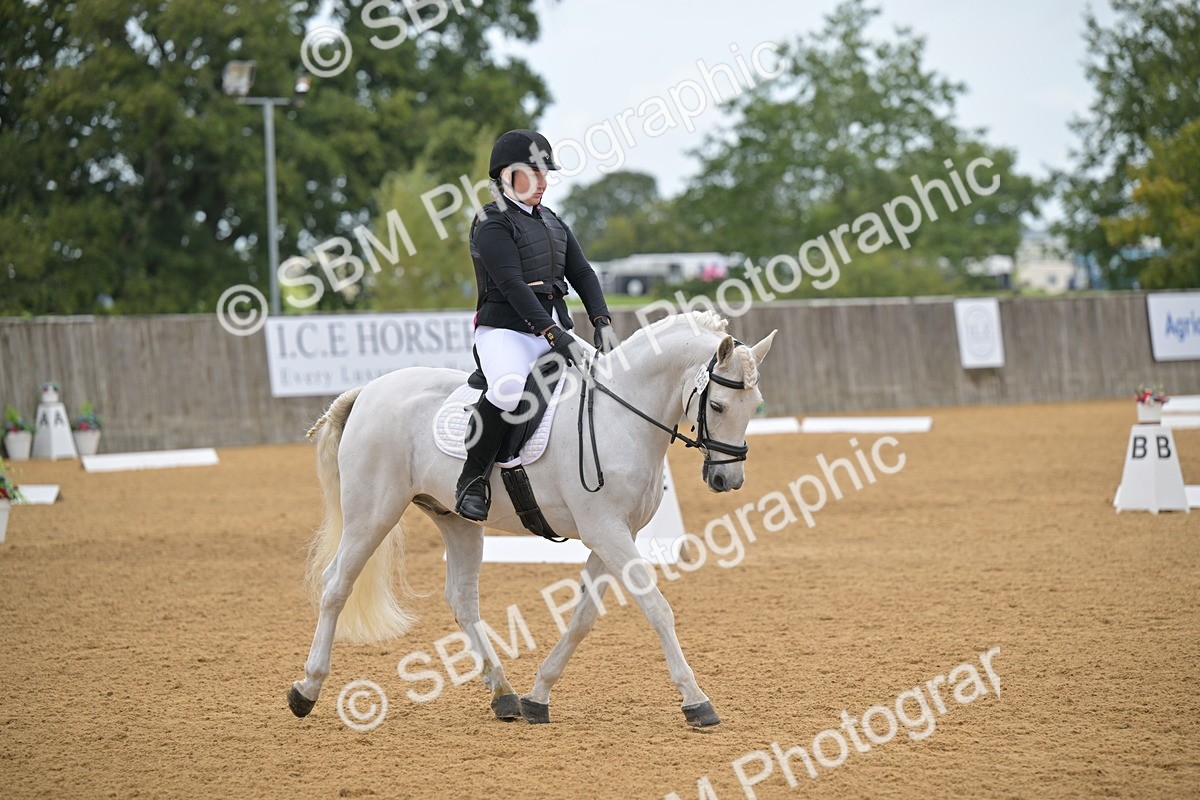 SBM_03821 - D2 - Small Tour Championship Intro 2