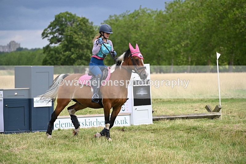 WJ6_2795 - Time at Jump 11:06 to 11:40