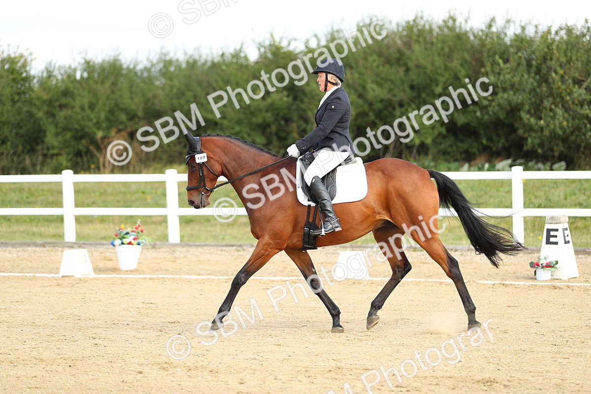 SBM_015469 - Class 14 - Novice 23 - 10.29-11.32