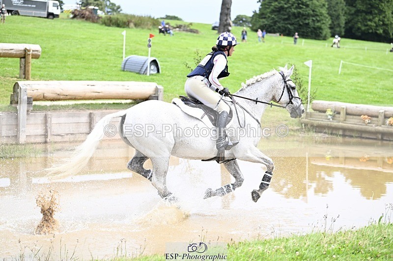 240803-133551-07241 - 154-Gemma_Webster-WITH_LOVE