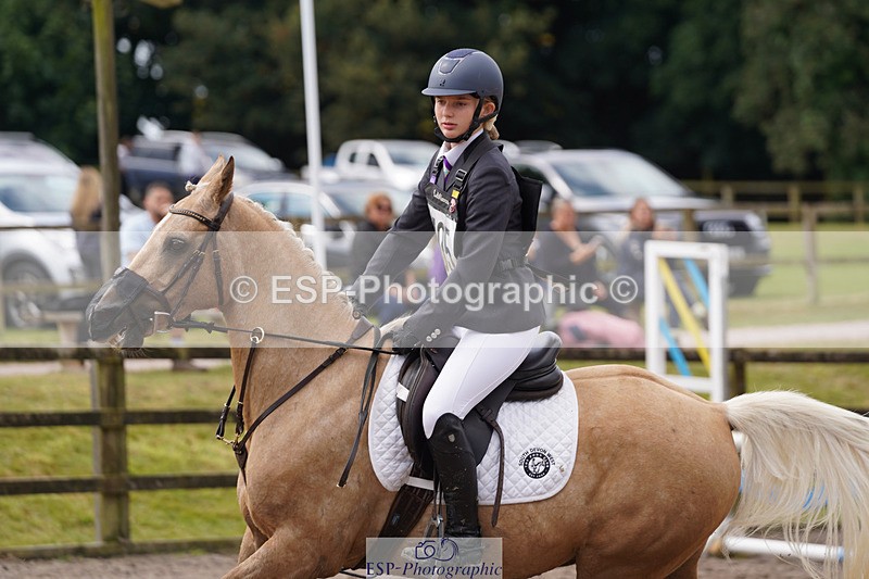 240824X-115438-23707 - 80cm Round 1 12.00 to 13.00