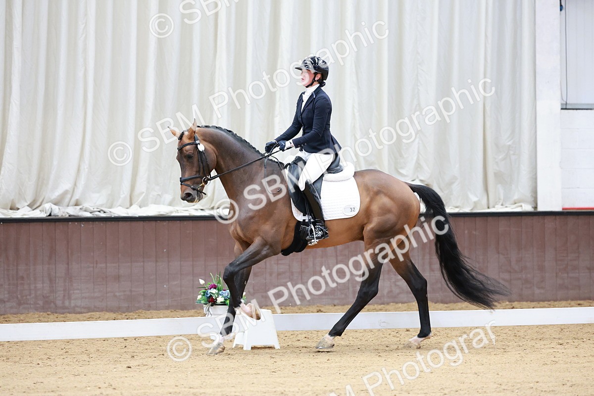 SBM_006808 - Class 6b - Novice 6 - 8.56-9.24