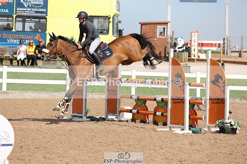 240510A-160004-09038 - Cls 18 1.10m National Am Quali and Open