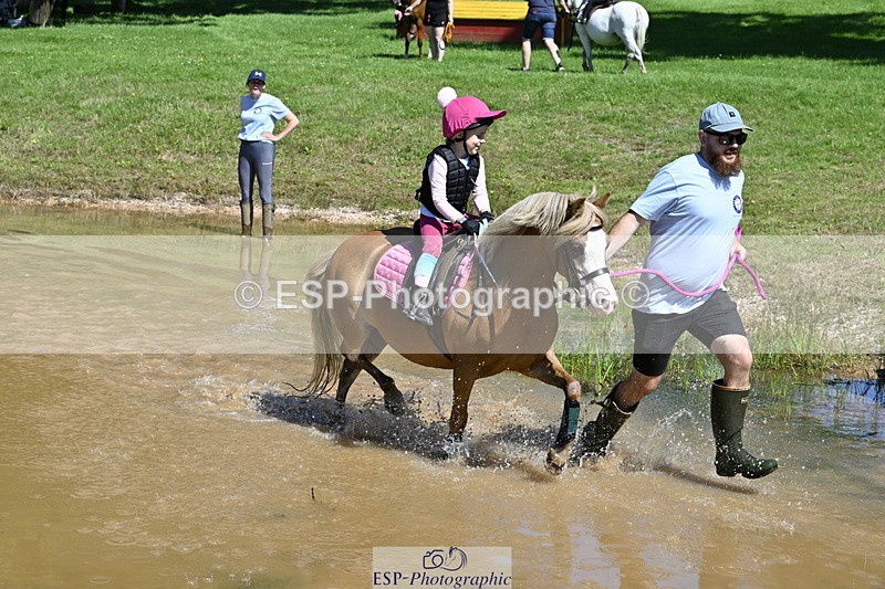 240728B-111443-01248 - Gemma's Group XC