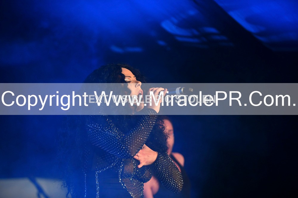 SH4_6090 - The Cher Experience