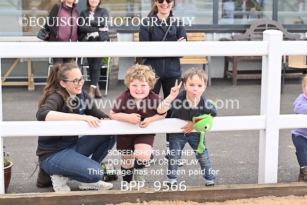 BPP_9566 - CANDIDS