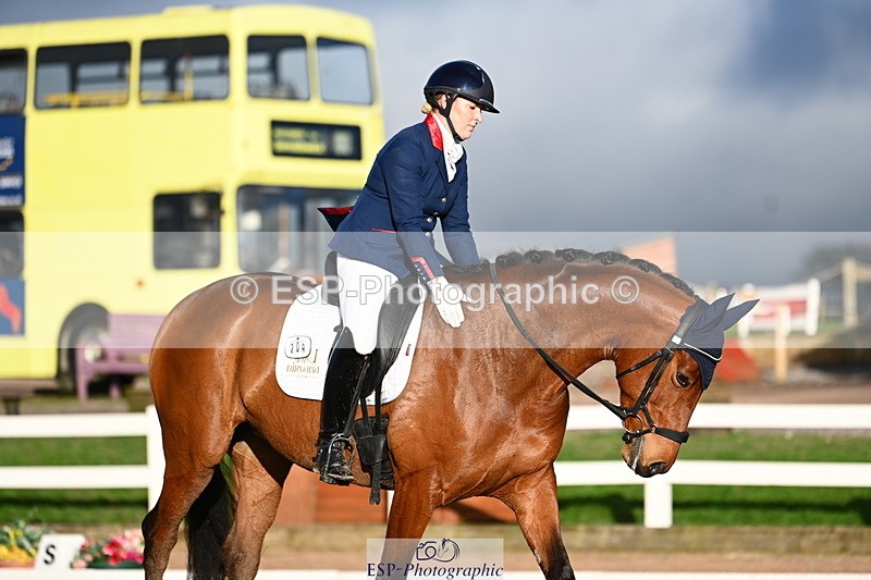 240218A-160348-09316 - 209-Charlotte.Dicker-Catherston.Tarantella