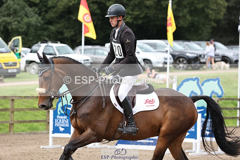 240804-112742-11676 - 320-Tom_Rowland-VICTOREMZ_MISSION