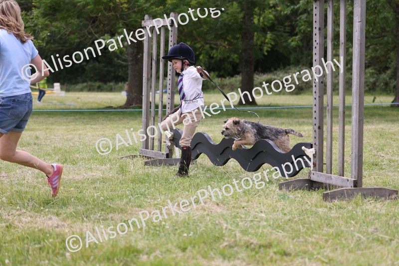 20260614-4360 - Class 25 - Horse and Hound Jumping