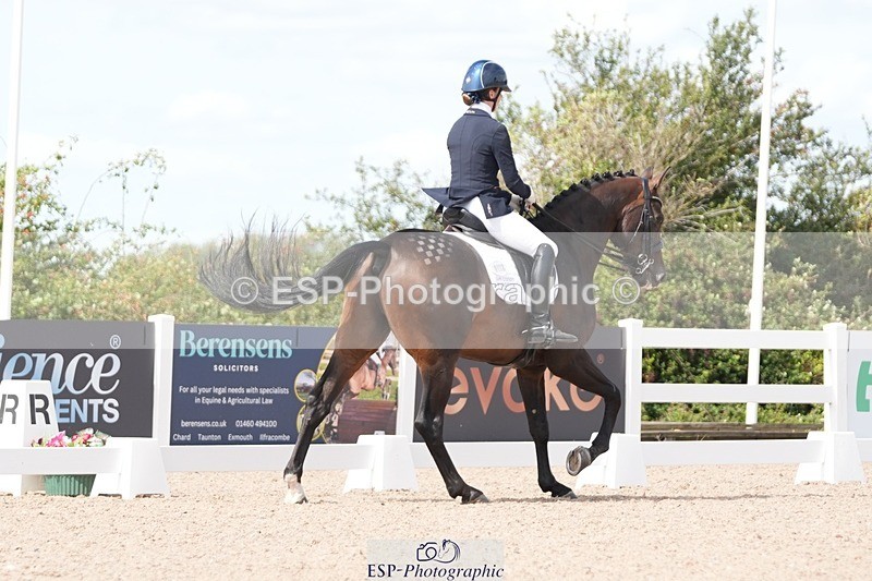 250906-134446-03376 - 113-Nicole.JahanshahiVirtual.Attraction