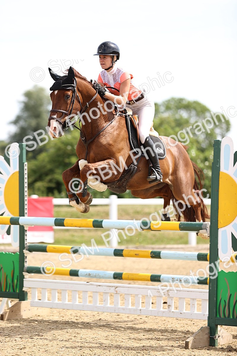 SBM_000460 - Class 15 - Redpost Equestian Senior Foxhunter - 1.20m