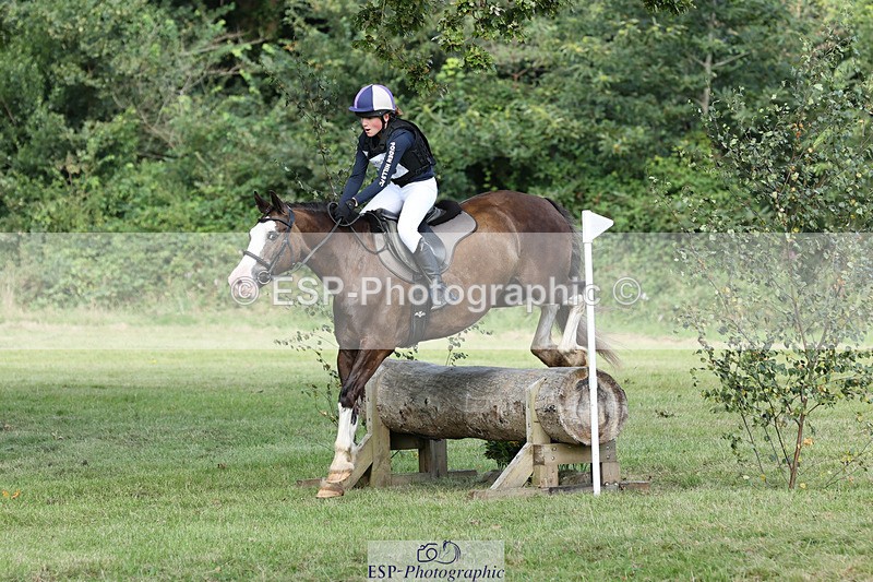 240825X-110230-32191 - 70cm XC 11.00 to 12.00