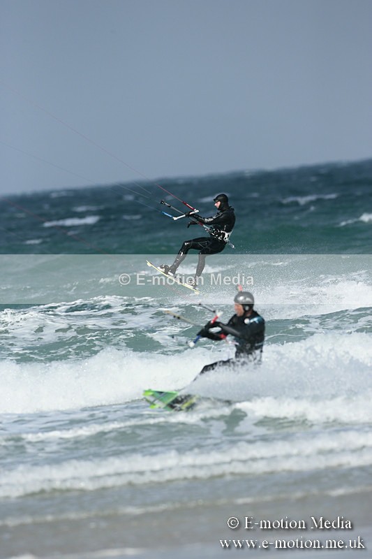 KS 020413-238 - Kite Surfing