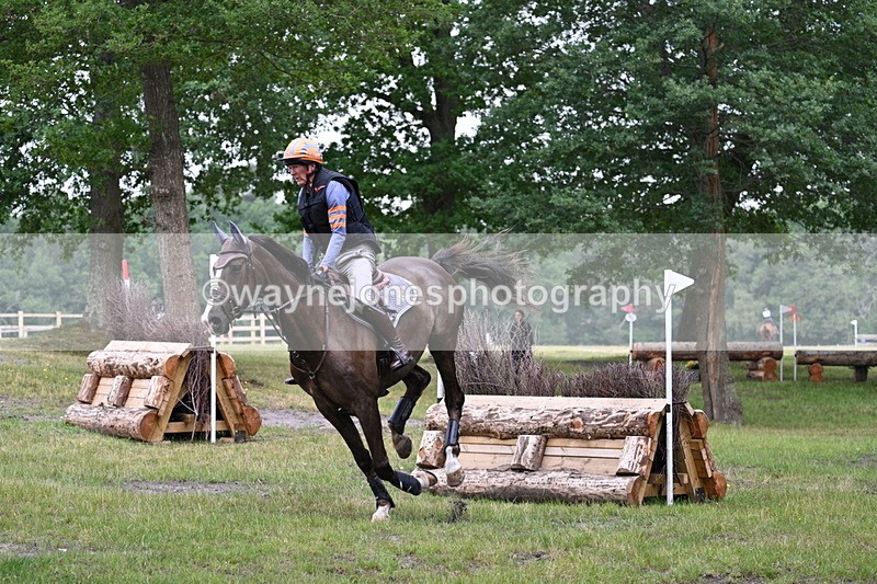 WJ7_9035 - Time 10:45 to 11:03