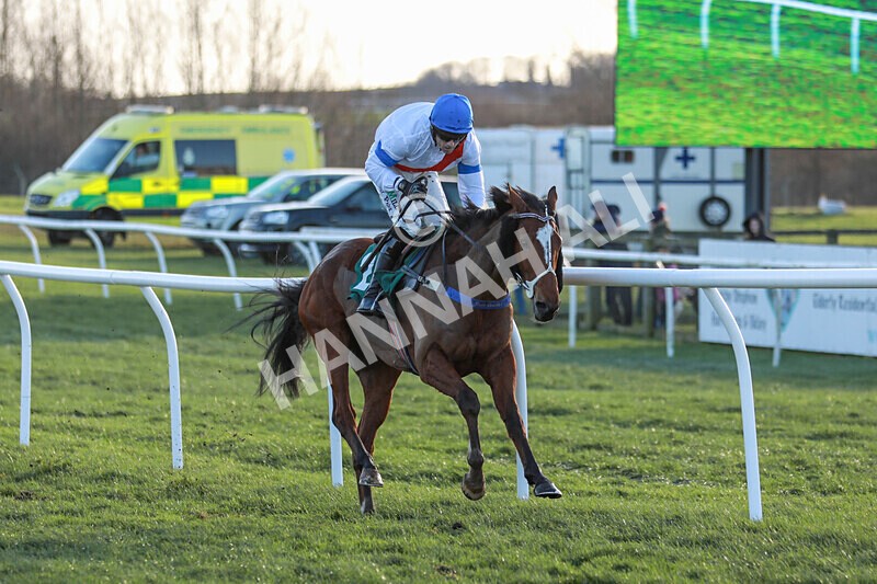 010125-Race 1-Its All About You-2196 - Race 1