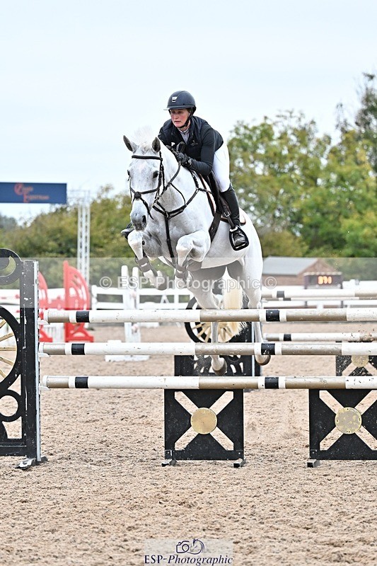 251015-153048-00909 - Cls 6 Foxhunter and 1.20m Open