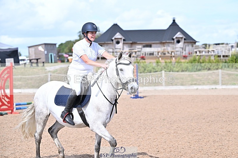 250826-143216-00004 - Clear Round and 60cm