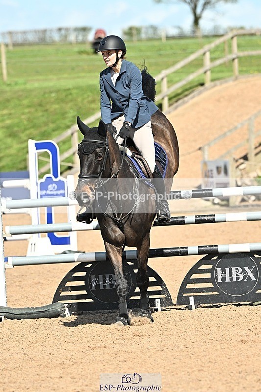250416-151704-01671 - Cls 6 Foxhunter and 1.20m