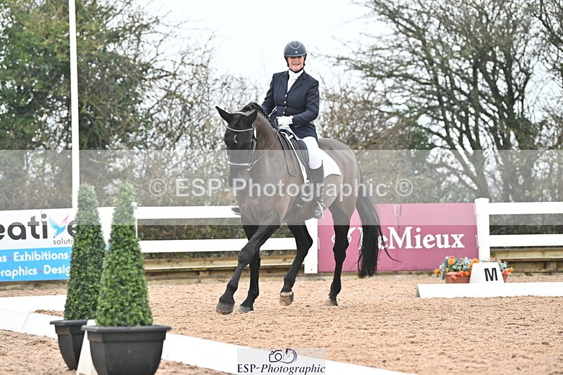 240217A-112804-01341 - 227-Jo.Roberts-Majestic.C