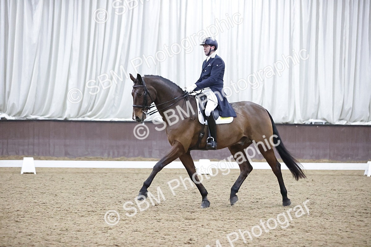 SBM_009147 - Class 16-17-19-21 - ADV 101-FEI PSG-FEI INT I-GP