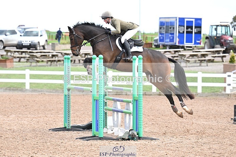 251022-124724-00427 - Cls 4 Snr Newcomers 1.10m