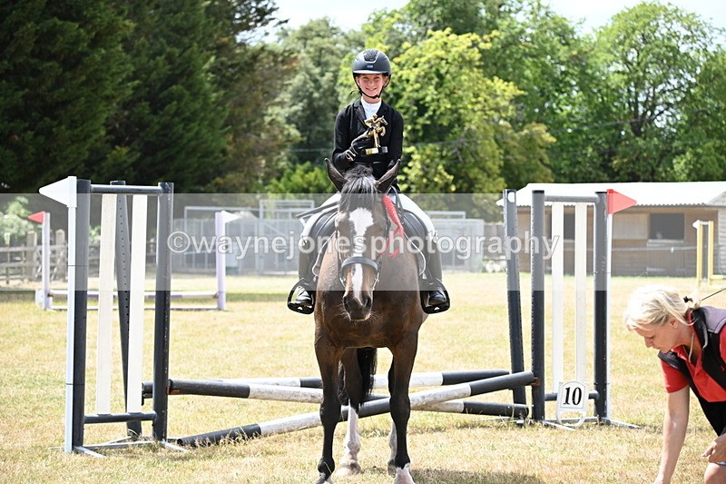 WJ6_5539 - Class 12 Minimus Jumping 45cm
