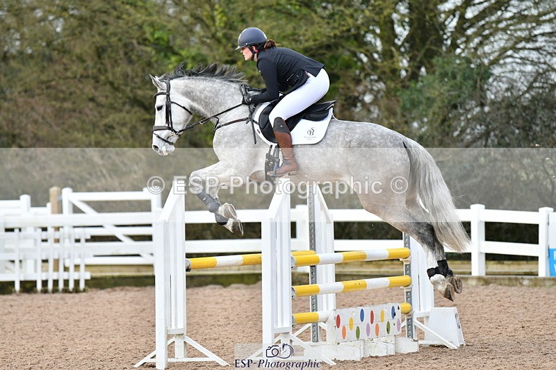 240124A-100745-00029 - Cls 1 British Novice & 90cm Open