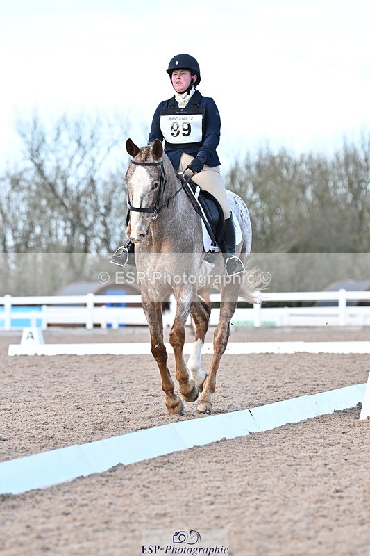 240324A-151713-04470 - Novice 27, 14.30 to 15.25