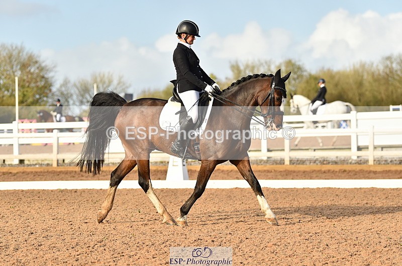 231104A-135700-01970 - Cls 10 Medium 61