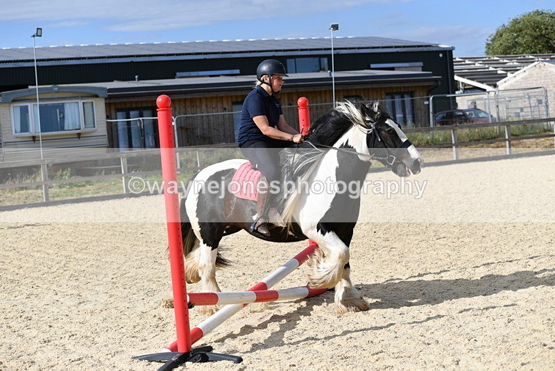 WJ5_5769 - Poles off the floor