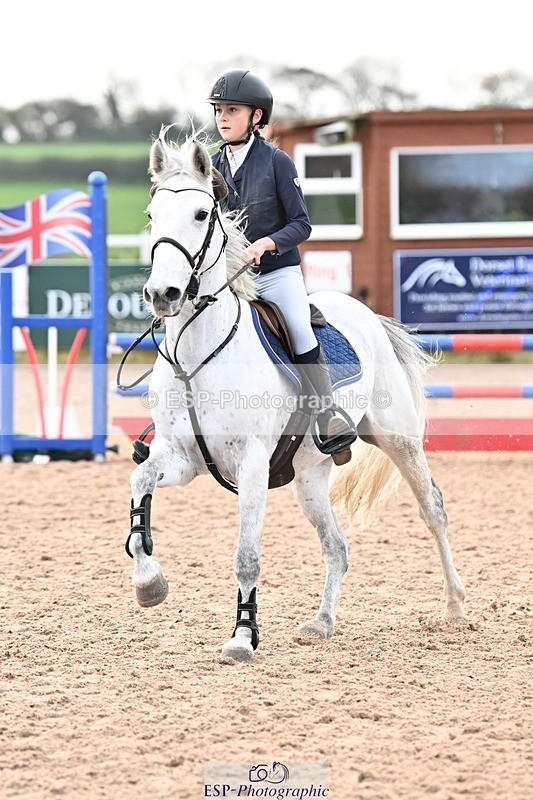 241117X-100304-03557 - Cls 09s Pony intro 90cm