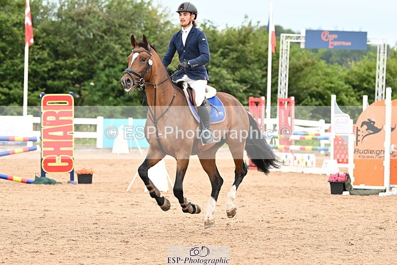 240802A-084351-03220 - Cls 21 A&B Brit Nov & 90cm Open