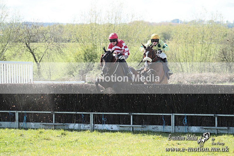 PtP 210425  1020 - Paxford Races Easter Monday 21/04/25