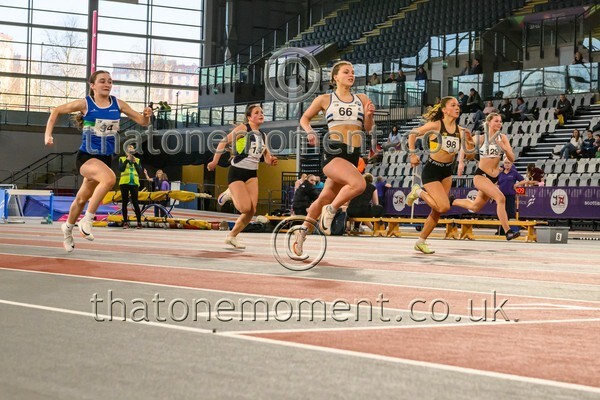 SeniorInd25-925166 - Track Female Set One