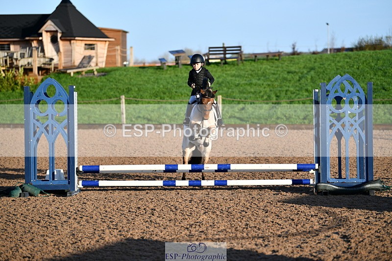241026A-090226-00353 - SAT Cls 19 Clear Round 50cm