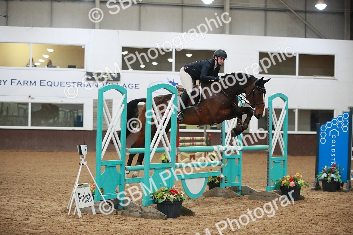 SBM_001067 - Class 4 - Senior Newcomers - 1.10m Open
