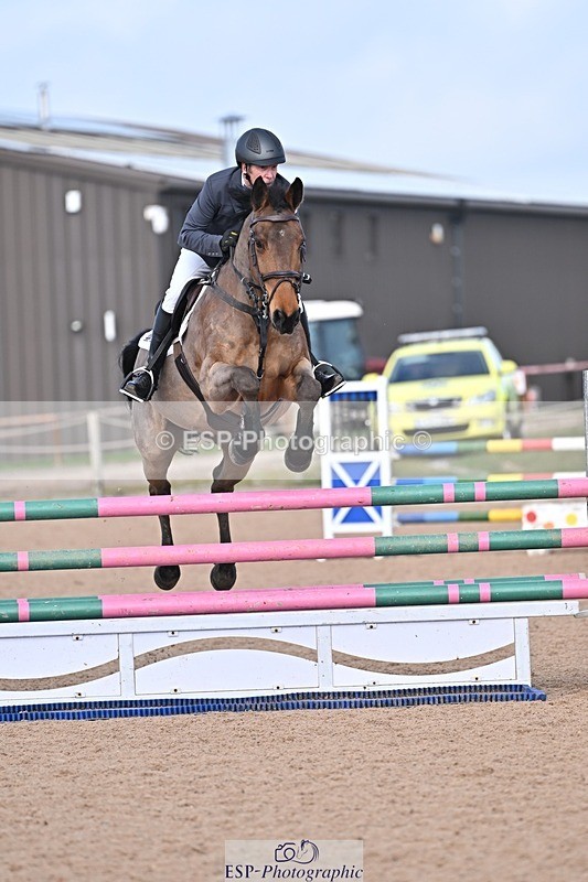 260225-123039-00285 - Cls 4 Newcomers and 1.10m