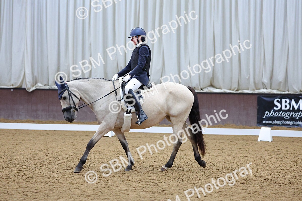 SBM_000324 - Class 2 - Intro 3 Championship - 8.51-9.47