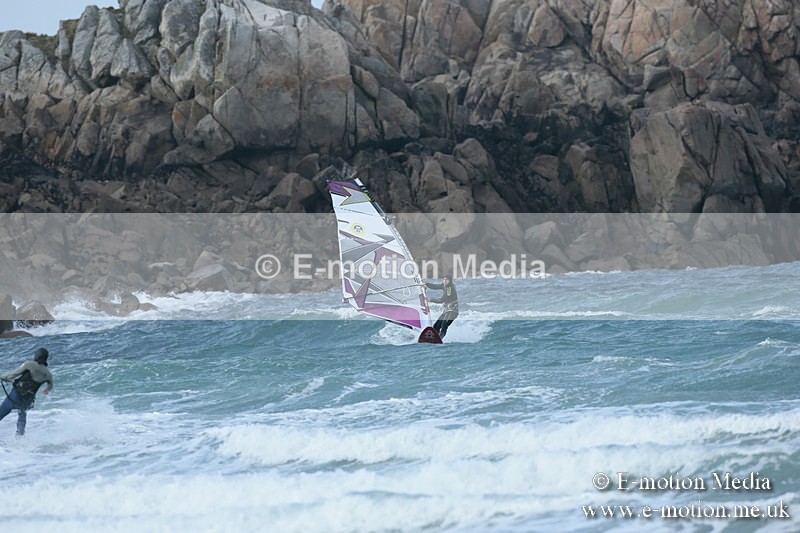 WS 020413-177 - Windsurfing