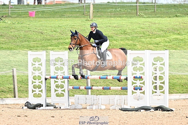 250416-130330-00900 - Cls 4 Newcomers and 1.10m