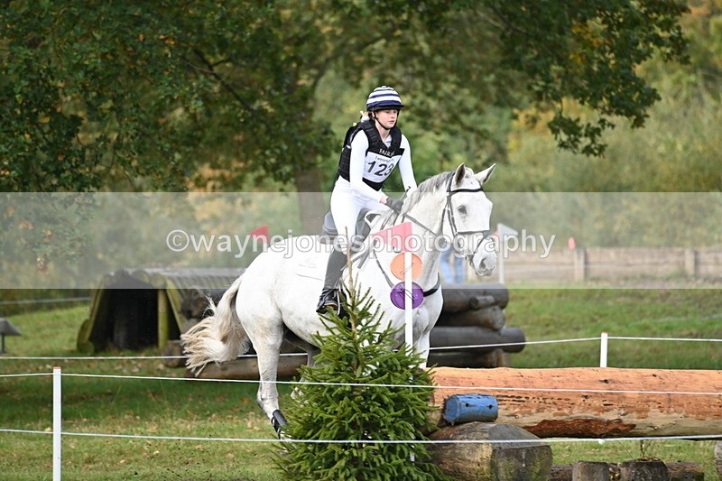 WJ6_2027 - 80cm Cam 1 Time 10:47 to 11:22