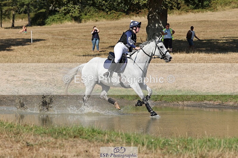 250824A-150416-39163 - 2128-Emily.Jones-Chesham.Rose